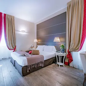 Townhouse 33 Hotel Milán